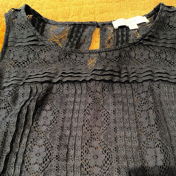 LOFT dark blue lace tank top size small - Picture 5 of 10